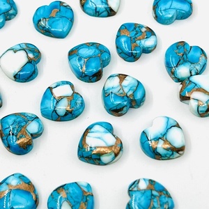 Cabochon en forme de cœur en turquoise cuivrée bleu glacé, pierre précieuse en vrac pour la fabrication de bijoux - Product Image 1