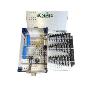 Juego de Retractores Cervicales SureMed Instruments, Instrumentos Quirúrgicos de Acero Inoxidable, Retractor Manual Ortopédico para Columna Cervical - Product Image 2