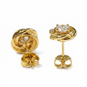 Boucles d'oreilles clous en or jaune 18 carats avec diamant de laboratoire gradué, motif nœud d'amour en spirale, 0,65 ct, taille ronde, bijoux fins - Product Image 4