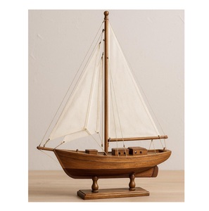 Barco de Madera Náutico Seaway Explorer, Adorno para Decoración de Ambientes Marítimos, Decoración del Hogar Costero y Estilo Marino - Product Image 1