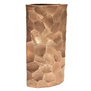 Jarrón Costero de Hierro de Diseño de Alta Gama, Estilo Floral, Esculpido a Mano, Tendencia Mundial, ZAHID EXPORTS, Mayorista - Product Image 2