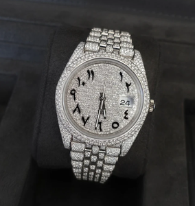 Montre Hip Hop en Moissanite et Diamants avec Cadran et Logo Personnalisés, Luxe pour Cadeaux - Product Image 2