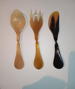 Cuillère en nacre avec manche en corne de buffle Cuillère à caviar 20 cm 100% Artisanat indien Parfait pour servir du caviar de qualité supérieure - Product Image 2