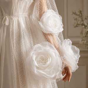 Vestido de Novia Elegante y Discreto de Tul Blanco Brillante con Mangas Florales 3D y Dobladillo Largo para Primavera/Verano, Ropa de Dormir para Mujer - Product Image 2