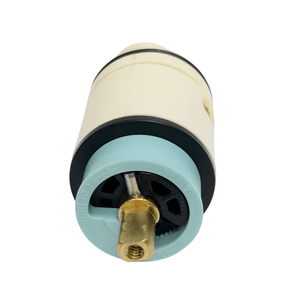 Válvula de control de temperatura para grifo de ducha con interruptor de vacío integrado y tope de flujo inverso para tuberías de baño domésticas - Product Image 6