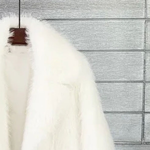 Manteau long en fourrure pour femme, épais et chaud, en coton et polyester, à manches longues, boutonné sur le devant, coupe décontractée, pour tous les jours - Product Image 4