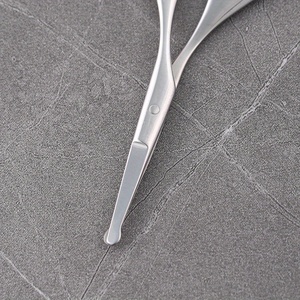 Ciseaux de coupe de poils de nez en acier inoxydable chirurgical de haute qualité, à pointe arrondie, sûrs, pour barbier et salon de coiffure - Product Image 4
