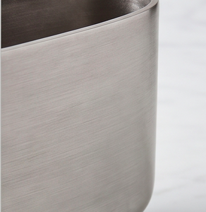 Vase carré moderne en acier inoxydable, finition argent brossé, pot de fleurs étanche pour une décoration de table élégante, mariage - Product Image 2
