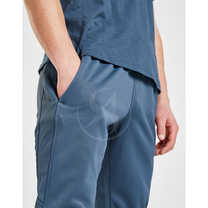 กางเกงวอร์มผู้ชายเอวสูง ยางยืด เอวกระชับ น้ำหนักเบา ทรงตรง สวมใส่สบาย ระบายอากาศได้ดี แห้งเร็ว ผลิตจากโพลีเอสเตอร์/คอตตอน - Product Image 4