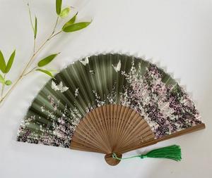 Éventails pliables en bambou vintage imprimés sur mesure, écologiques, en bois, pour décoration de mariage ou cadeau d'anniversaire - Product Image 1