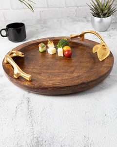 Bandeja DE SERVICIO DE MADERA clásica con mango de metal Color y tamaño personalizados Diseño moderno para uso en el hogar Hotel Restaurante Boda - Product Image 4
