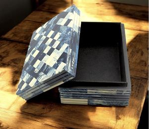 Classic Elegant Resin Handcrafted <b>Trinket</b> Jewellery <b>Box</b> Timeless Unique Design Perfect Storage Case For Jewelry And Personal - Product Image 2