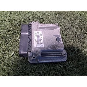ECUs y Módulos de Computación Usados para Golf 03L906018AT - Product Image 4