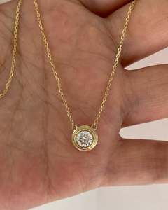 Collar con Colgante de Diamante Cultivado en Laboratorio, Corte Redondo, de Lujo, Oro Sólido de 14k/18k, Platino, Certificado IGI, Cadena Solitaria, Venta al Por Mayor - Product Image 1