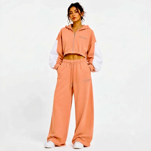Conjunto Deportivo Vocksin para Mujer, Sudadera Corta Color Durazno, Pantalones de Pierna Ancha con Cierre y Paneles de Secado Rápido en Felpa de Algodón Premium - Product Image 1