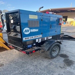 Soldadora Profesional Impulsada por Motor con Potencia Diésel Duradera y Electricidad Auxiliar para Soldadura, Fabricación y Servicio en Campo - Product Image 1