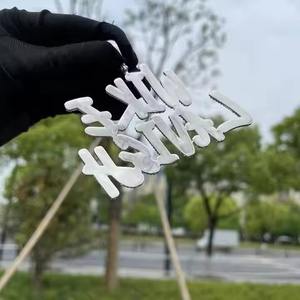 Colgantes de Letras con Incrustaciones de Diamantes Cultivados en Laboratorio VVS, Estilo Hip Hop, Disponibles a los Mejores Precios, en Oro de 10K, 14K y 18K - Product Image 3