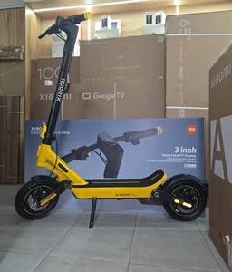 สกู๊ตเตอร์ไฟฟ้า Xiaomi รุ่นใหม่ล่าสุด ขนาด 13 นิ้ว โครงสร้างอลูมิเนียมอัลลอย สีเหลือง พับได้ สำหรับผู้ใหญ่ ใช้เดินทางในเมือง - Product Image 1