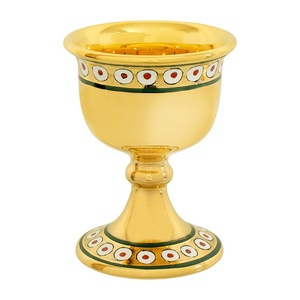Cáliz de Latón de Calidad Moderna con un Diseño Clásico en Relieve y Acabado Dorado Brillante, Cáliz para Rituales Religiosos Hecho a Mano - Product Image 1