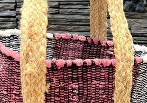 Sac fourre-tout en jute tissé pour femme, style bohème, motif rayé, lettres, ouverture supérieure, deux poignées, écologique, toutes saisons - Product Image 2