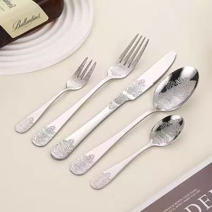 Ensemble de couverts de luxe en acier inoxydable avec poignée dorée, finition martelée, comprenant fourchette, cuillère et couteau, pour une table élégante en cuisine et en salle à manger - Product Image 6