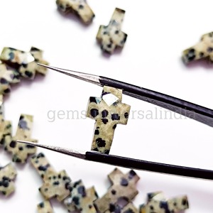 Cruz de Jaspe Dálmata Natural de 15mm, Tallada a Mano, Piedra Preciosa Suelta para Joyería, Precio al por Mayor, Suministro a Granel - Product Image 2