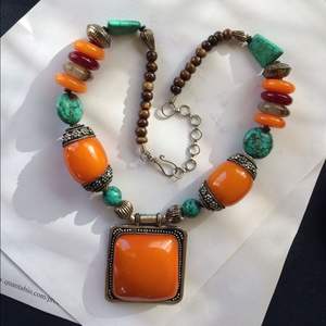 Collier moderne en résine et bois, accessoire de mode, choix des amoureux, bijoux en cristal - Product Image 3