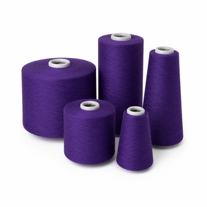 Hilo de algodón 100% morado teñido en anillo para tejido textil, absorbente de humedad, hecho en India con algodón puro. - Product Image 3