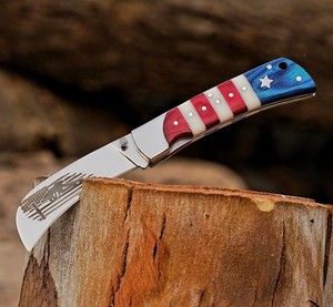 Cuchillo de Bolsillo Plegable de Grado Industrial con Bandera Americana, Hoja de Acero de Damasco, Punta Clip, OEM, de UA Supplies Professional - Product Image 1