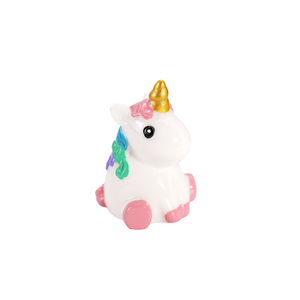 Cosmétiques taïwanais Eye-Catching Legami Unicorn Lip Gloss, parfaits pour créer un maquillage des lèvres attrayant et brillant. - Product Image 1