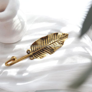 Gancho de pared minimalista con forma de hoja de ginkgo, de metal resistente al óxido, perchero de una sola capa para colocar detrás de puertas o en paredes. - Product Image 2