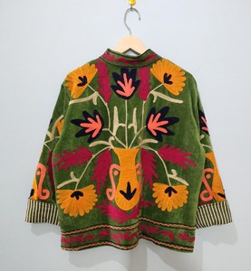 Colección Exclusiva: Chaqueta de Terciopelo con Bordado Suzani, Diseño de Florero, Estilo Boho, Manga Larga, Cuello Mandarín, Blazer de Invierno - Product Image 3