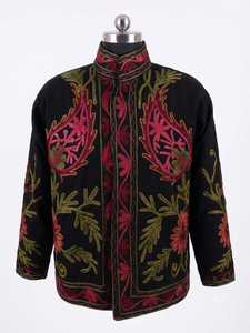 Veste d'hiver décontractée noire à manches longues pour femmes, en velours écologique, brodée de motifs floraux bohèmes, col montant - Product Image 3