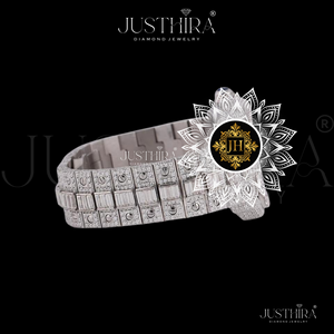 Reloj de cuarzo con diamante moissanita de alta calidad y cristal de zafiro, reloj de pulsera de lujo de acero inoxidable disponible para la venta - Product Image 2