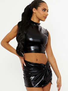 Ensemble deux pièces en tissu métallisé, haut court sans manches à col roulé avec nœud torsadé et mini-jupe, tenue de club sexy, printemps-été - Product Image 5