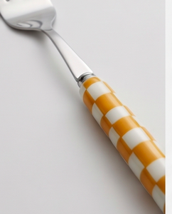 Ensemble de couverts modernes à poignée à carreaux jaune et blanc, en acier inoxydable, compatibles lave-vaisselle, pour la restauration - Product Image 2