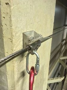 Système d'arrêt de chute en acier zingué 606-12 de 12 mm, dispositif de prévention des chutes pour cordes synthétiques avec emballage en polybag et boîte - Product Image 3