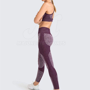 Ensemble de yoga pour femmes de haute qualité avec tissu respirant, coupe confortable et tenue de sport quotidienne haut de gamme - Product Image 4