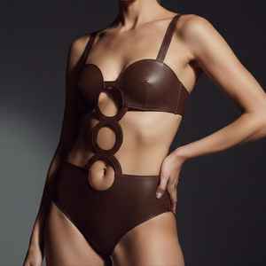 Body en cuir véritable marron à anneaux, taille haute |   Vêtements en cuir faits à la main pour femmes - Product Image 1