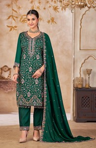 Traje Salwar Kameez Moderno de Seda Vichitra, Listo para Usar, con Bordado y Encaje, para Fiestas, Bodas y Diwali - Product Image 2