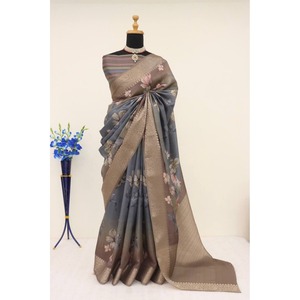 SAREE DE TRAVAIL FANTAISIE EN SOIE FLORALE ET IMPRIMÉ NUMÉRIQUE AVEC BLOUSE INCOSÉE GRIS - Product Image 1
