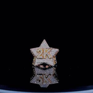 แหวนฮิปฮอปผู้ชายดีไซน์ดาวเงินแท้ 925 ประดับเพชรแบบไอซ์ พร้อมใบรับรอง IGI สุดเทรนดี้และสามารถปรับแต่งได้ - Product Image 3