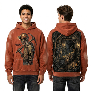 Sweat-shirt à capuche streetwear rouge personnalisé pour homme, motif Valkyrie, impression Valhalla Feast, bords usés, molleton épais - Product Image 4