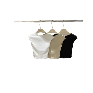 Haut court tricoté noir à manches courtes et col rond pour femme, en coton et élasthanne, couleur unie, décontracté, printemps-été, coupe ajustée, respirant - Product Image 4