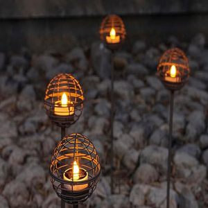 Nouveau design de porte-bougie en fer rouillé pour l'extérieur, éclairage décoratif parfait pour le jardin, décoration de Noël - Product Image 4