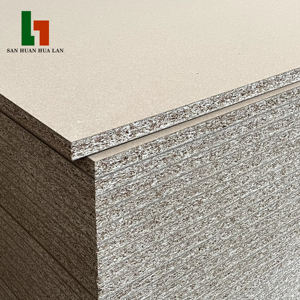Panneau de particules brut E0 anti-humidité 1220x2440mm pour meubles, vente en gros usine - Product Image 1