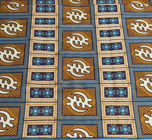 Tissu africain imprimé en wax 100 % polyester tissé pour la confection de vêtements et de robes - Product Image 4