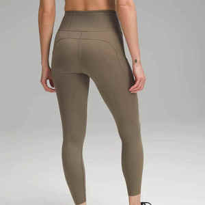 Leggings de sport et de yoga pour femmes, de haute qualité, respirants, à imprimé simple, taille haute, longueur intégrale et poches respirantes - Product Image 4