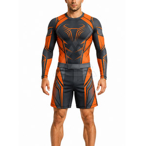 Ensemble rashguard et short MMA pour hommes avec graphismes personnalisés par sublimation, tissu respirant, idéal pour le fitness et les sports. - Product Image 3