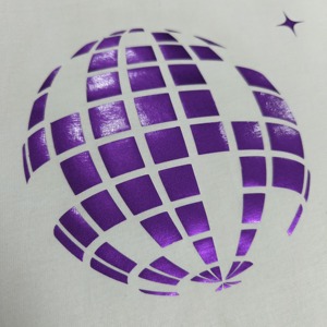 Vinilo Termotransferible Dae Ha Ultra Shine PU para Camisetas y Prendas con Acabado de Alto Brillo HTV Incluso Después de Lavados Repetidos - Product Image 4